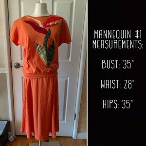 MEDIUM Cervelle Orange Knit Top & Skirt Set